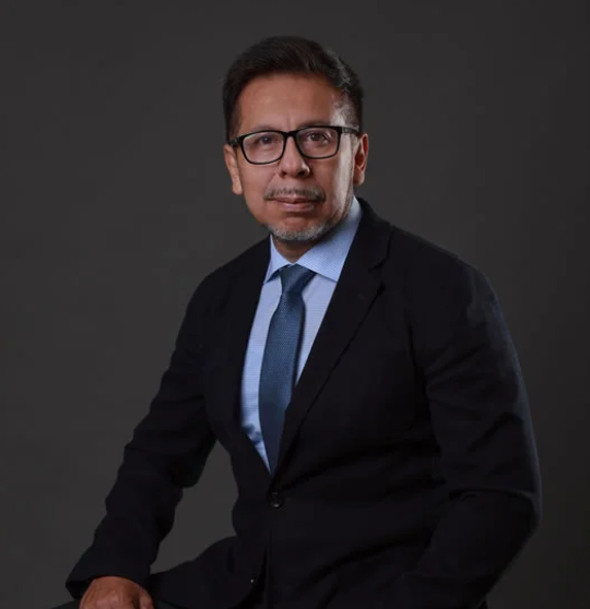 Collins Salvador Bejarano, abogado y CEO de Corporación Peruana de Abogados